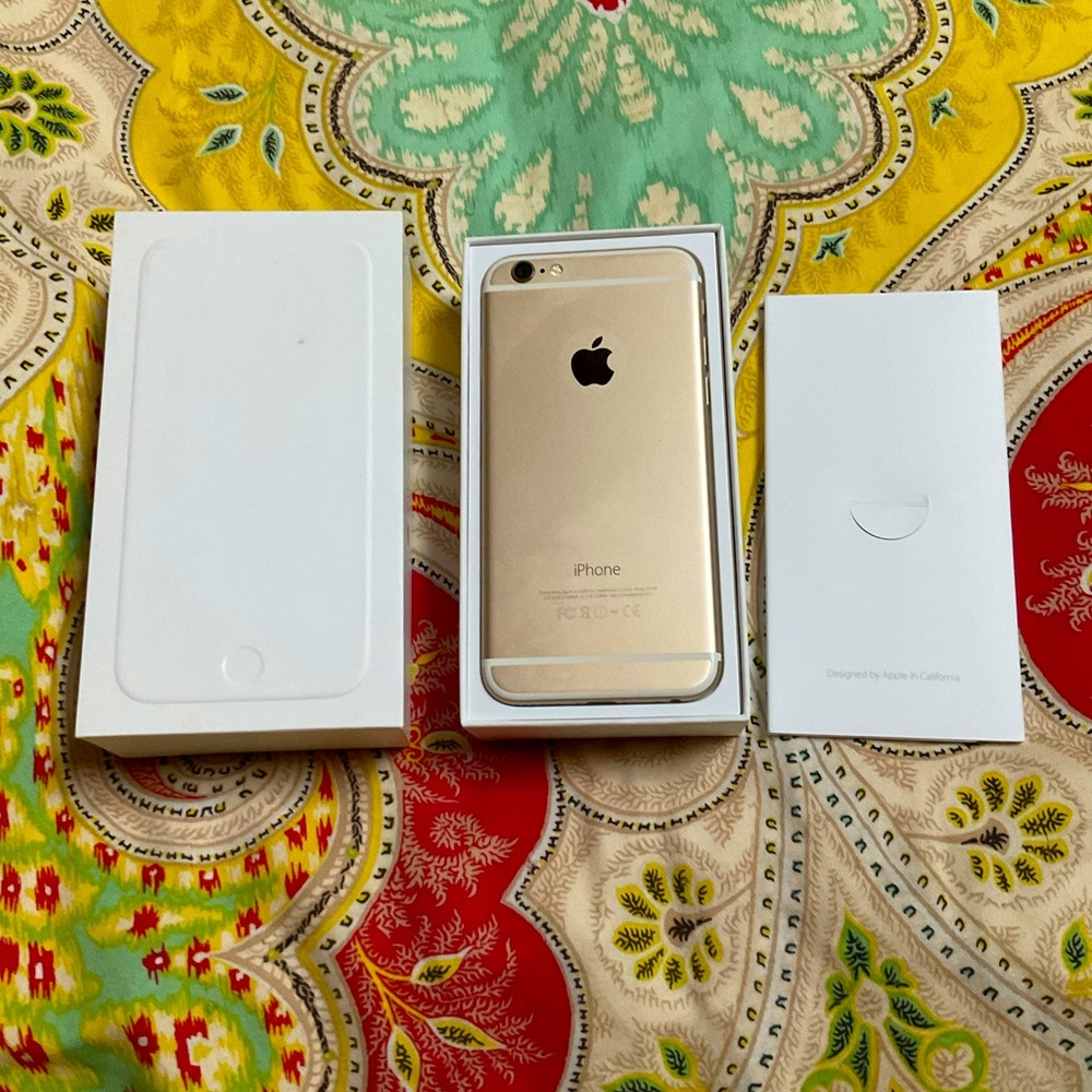 Gold iPhone 6 Plus Box - Picture 1 of 5